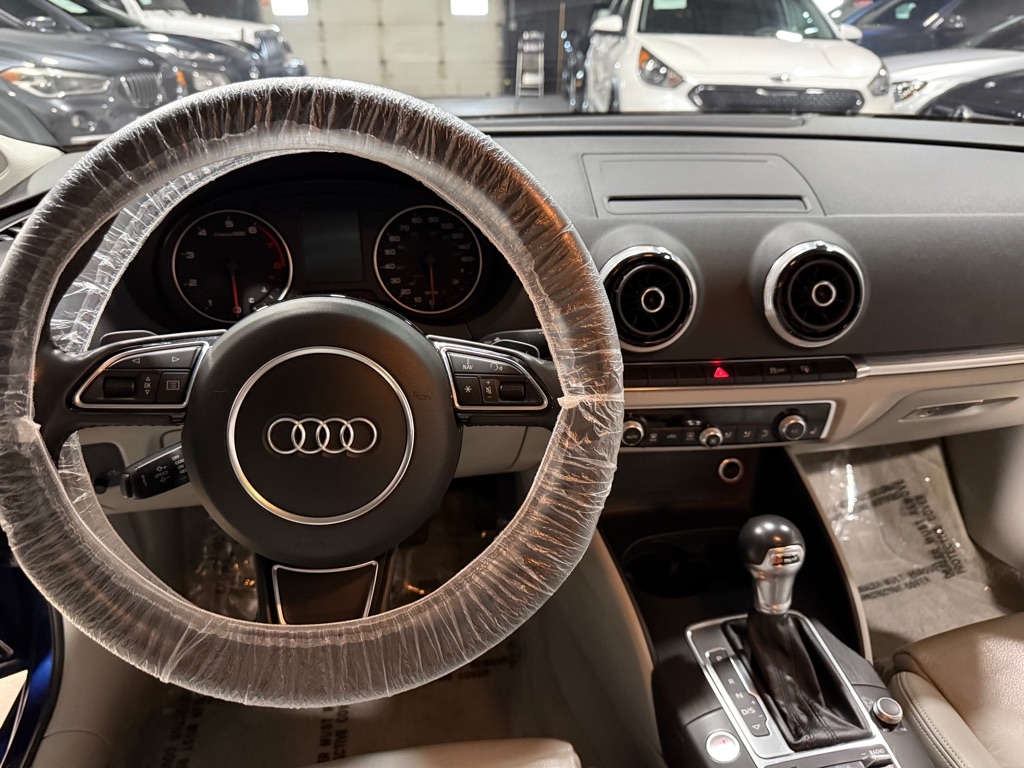 Audi A3 1.8T Premium FWD S tronic 2015