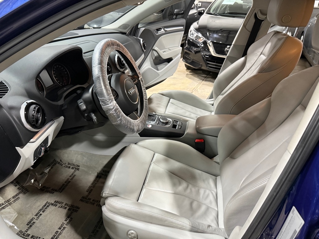 Audi A3 1.8T Premium FWD S tronic 2015