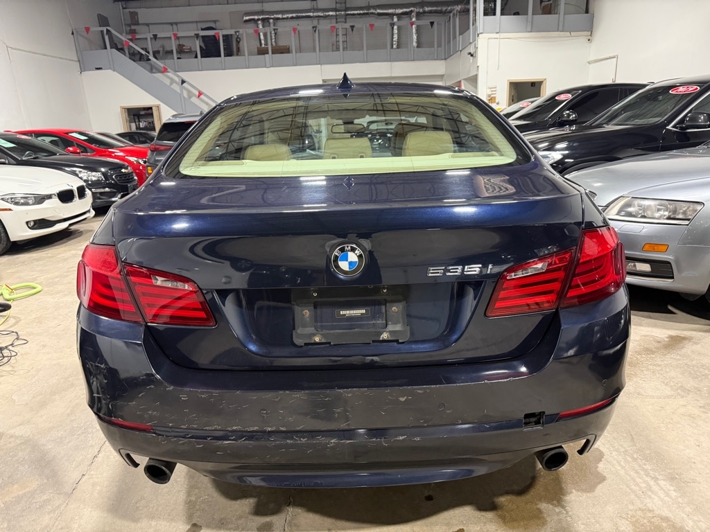 BMW 5-Series 535i xDrive 2012