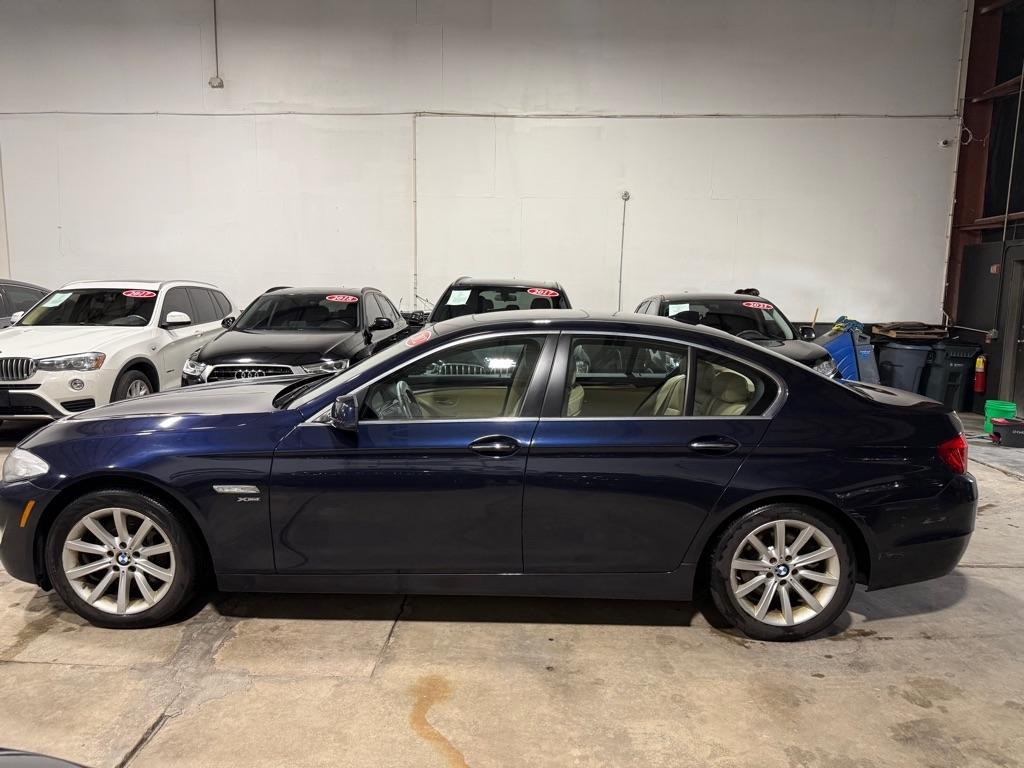 BMW 5-Series 535i xDrive 2012