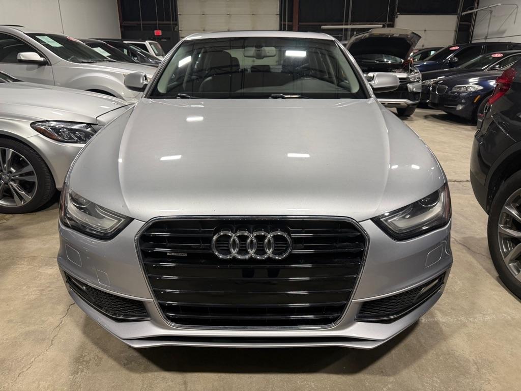 Audi A4 2.0T Sedan quattro Tiptronic 2015