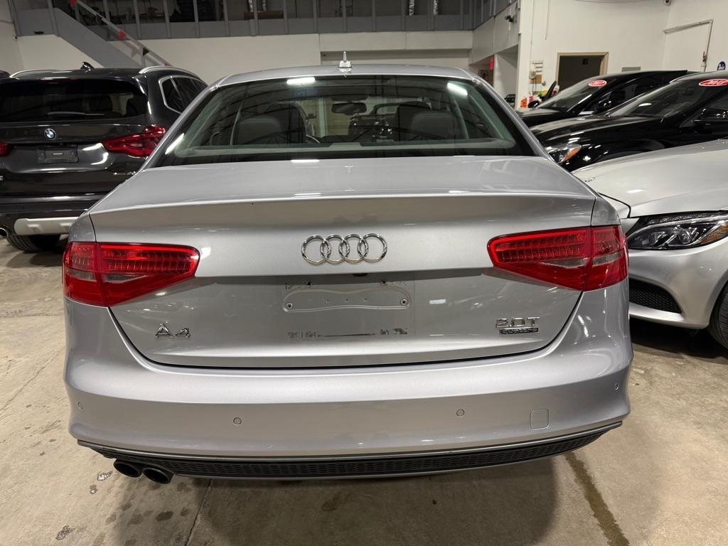 Audi A4 2.0T Sedan quattro Tiptronic 2015