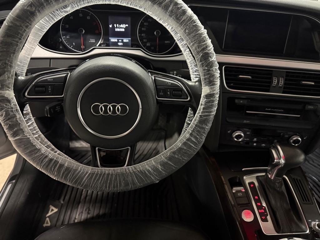Audi A4 2.0T Sedan quattro Tiptronic 2015
