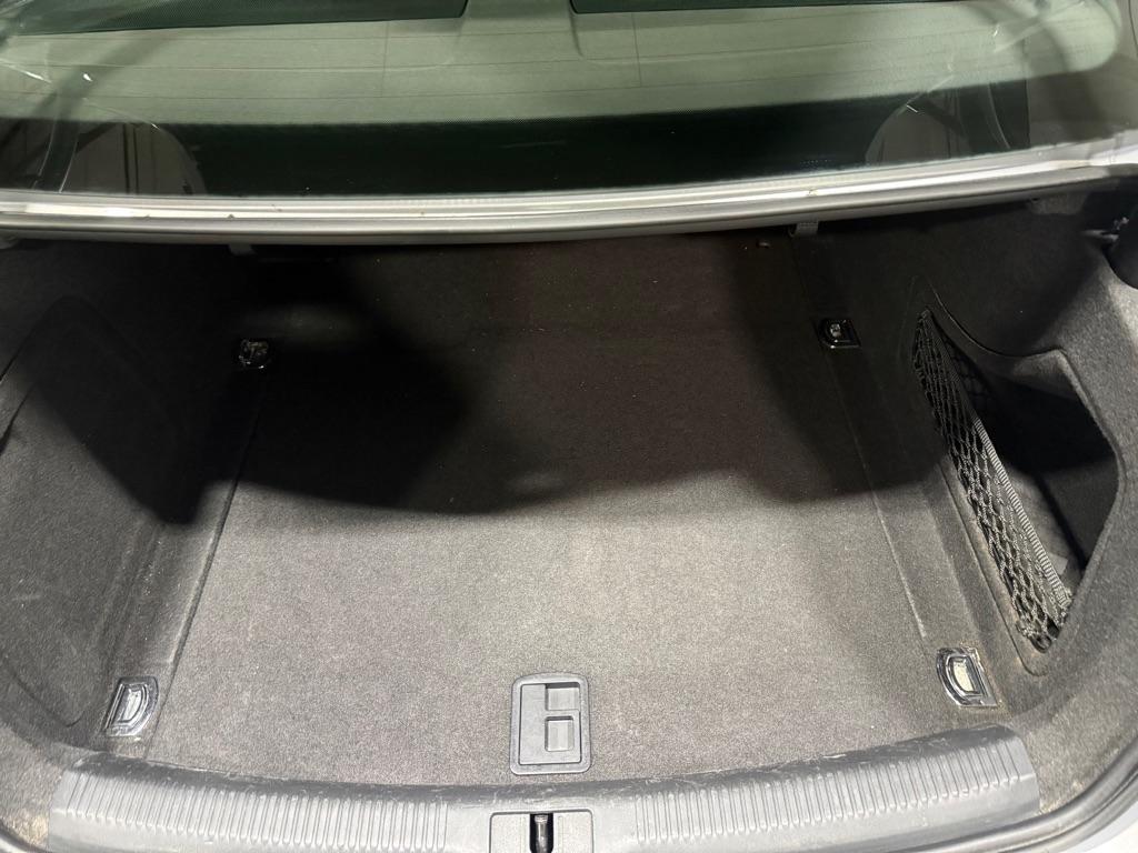 Audi A4 2.0T Sedan quattro Tiptronic 2015