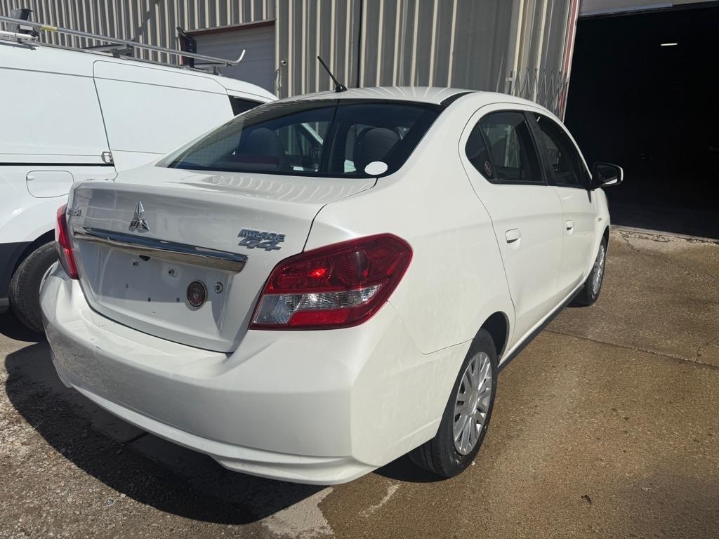 Mitsubishi Mirage G4 ES 5M 2019