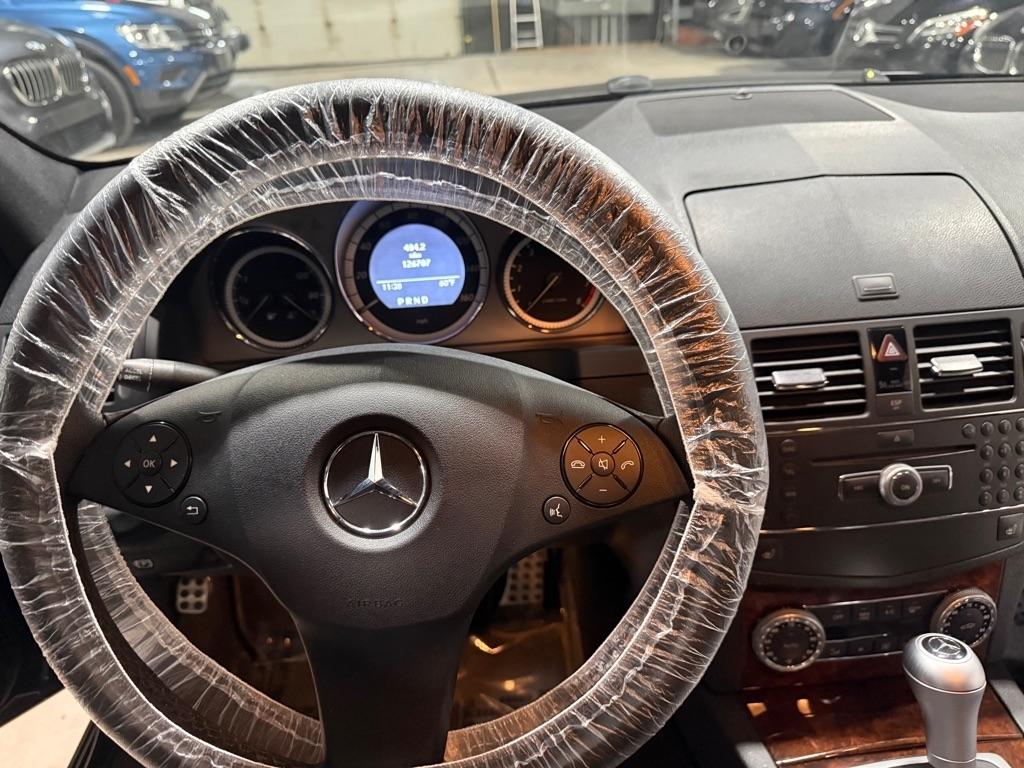 Mercedes-Benz C-Class C300 4MATIC Luxury Sedan 2009