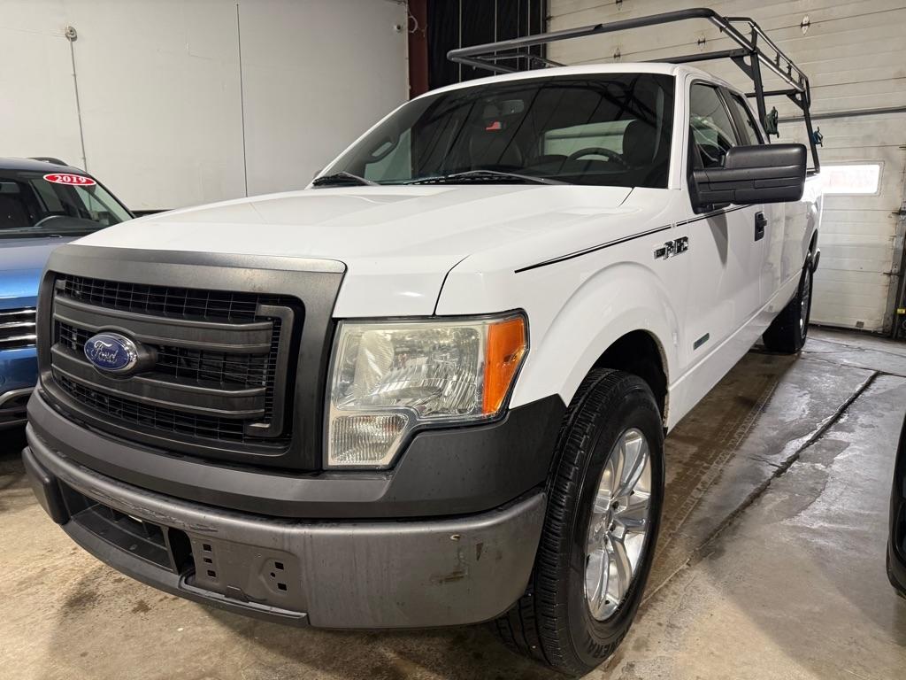 Ford F-150 XL SuperCab 8-ft. Bed 2WD 2014