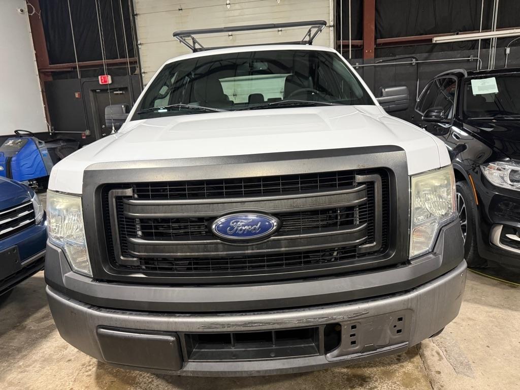 Ford F-150 XL SuperCab 8-ft. Bed 2WD 2014