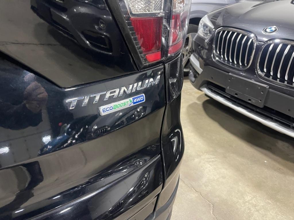 Ford Escape Titanium 4WD 2018