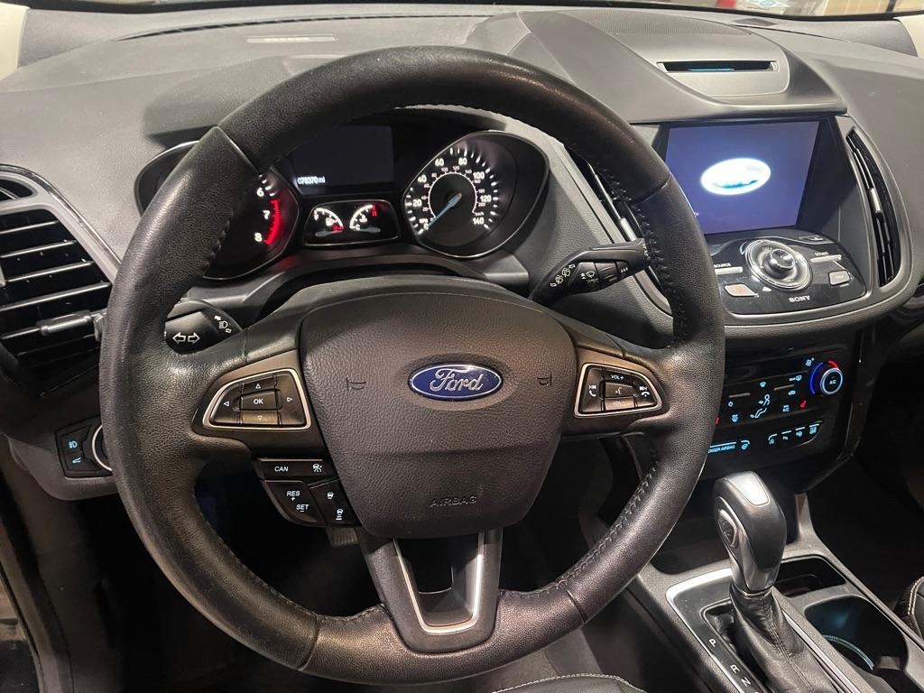 Ford Escape Titanium 4WD 2018