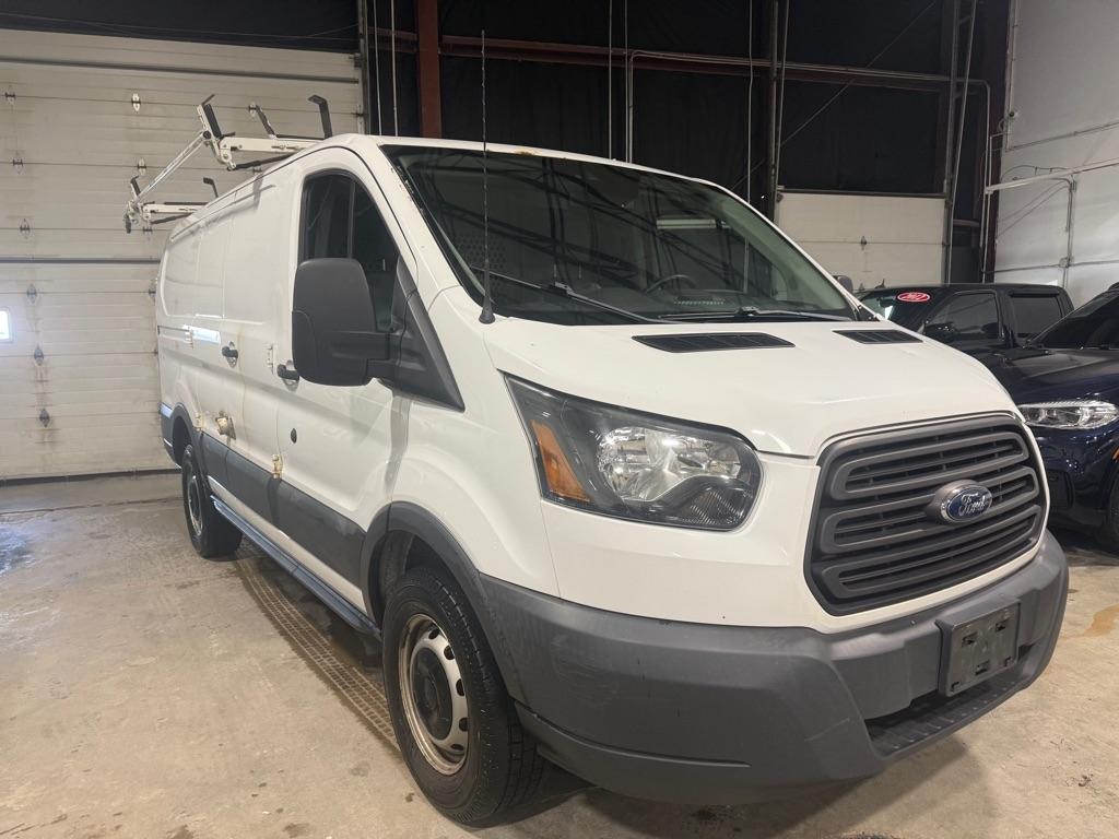Ford Transit 250 Van Low Roof 60/40 Pass.130-in. WB 2016