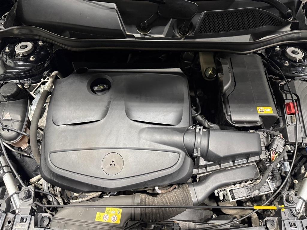 Mercedes-Benz GLA-Class GLA250 4MATIC 2016