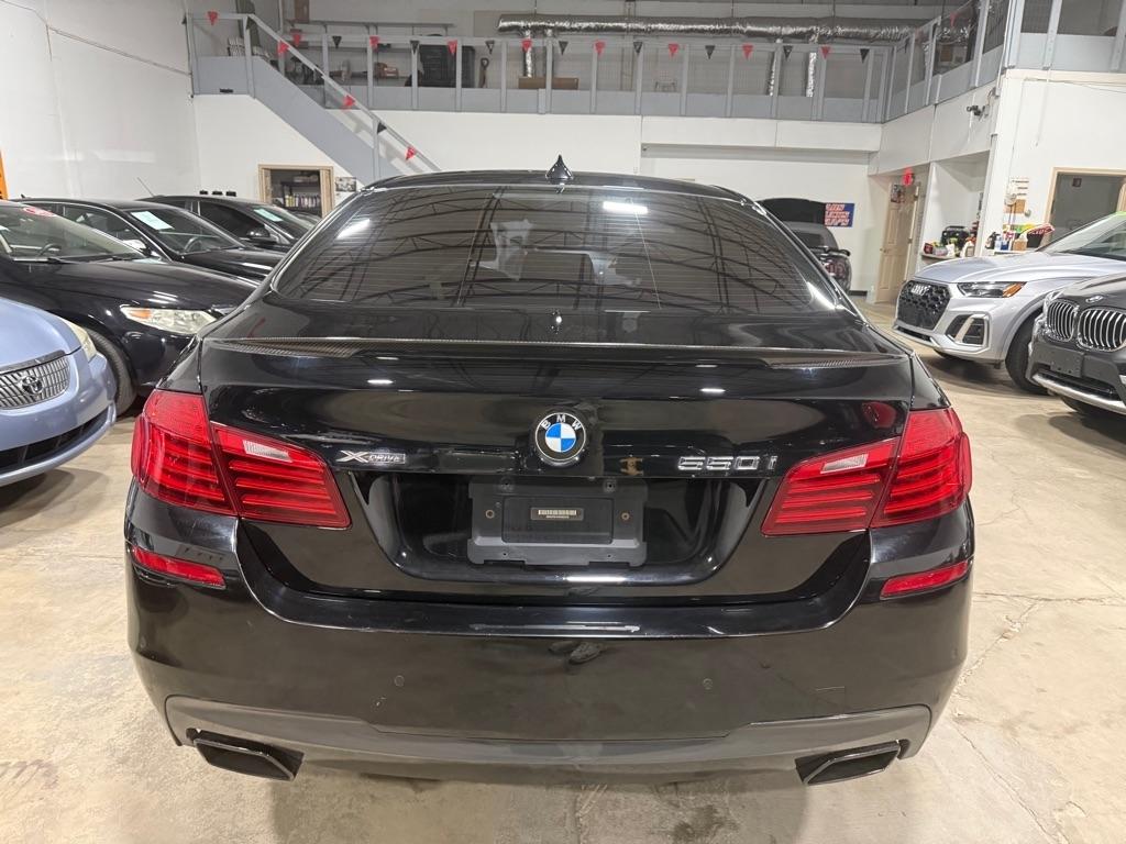 BMW 5-Series 550i xDrive 2014
