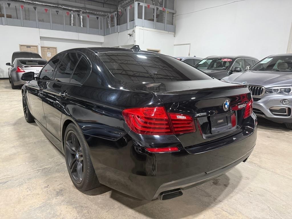 BMW 5-Series 550i xDrive 2014