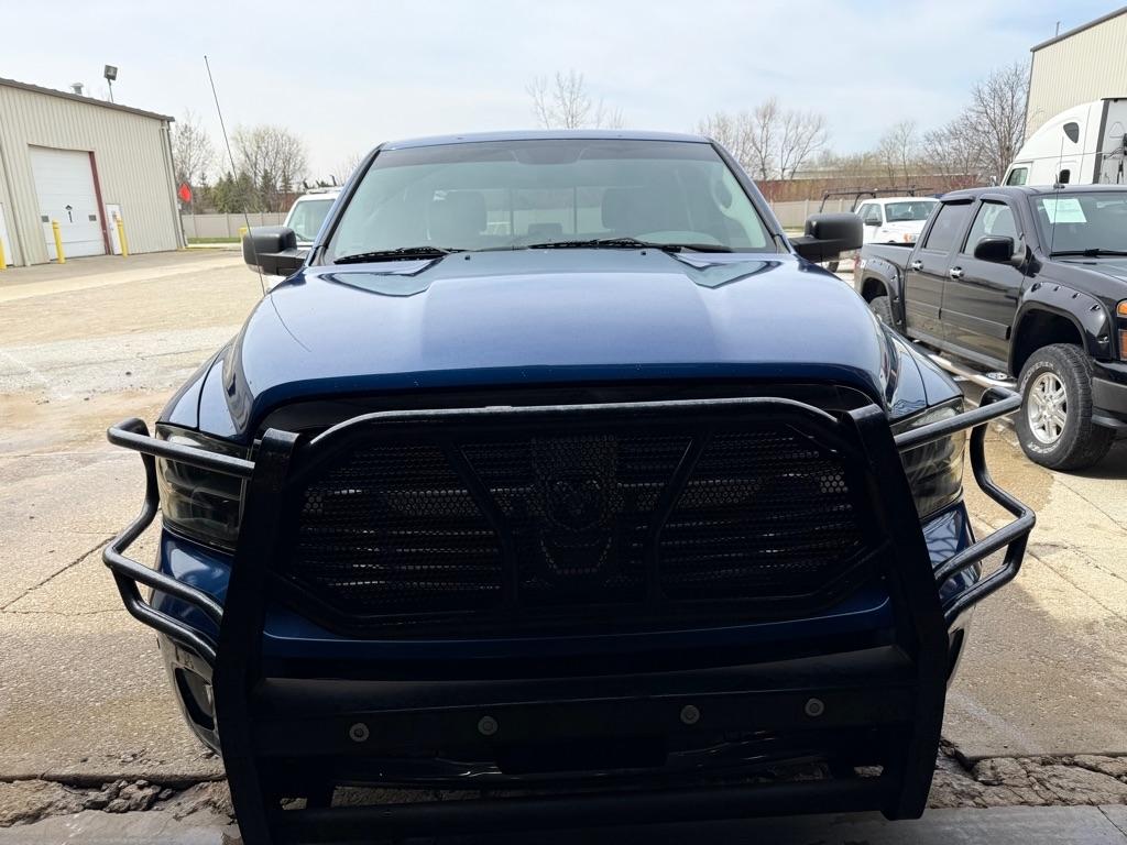 RAM 1500 SLT Crew Cab SWB 4WD 2016