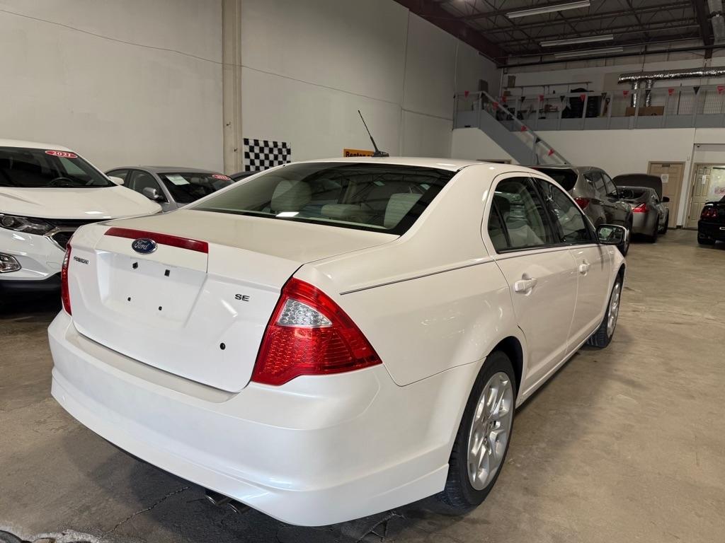 Ford Fusion I4 SE 2011