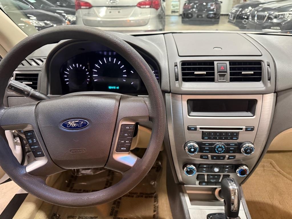 Ford Fusion I4 SE 2011
