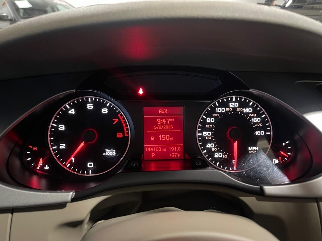 Audi A4 2.0T Sedan quattro Tiptronic 2011