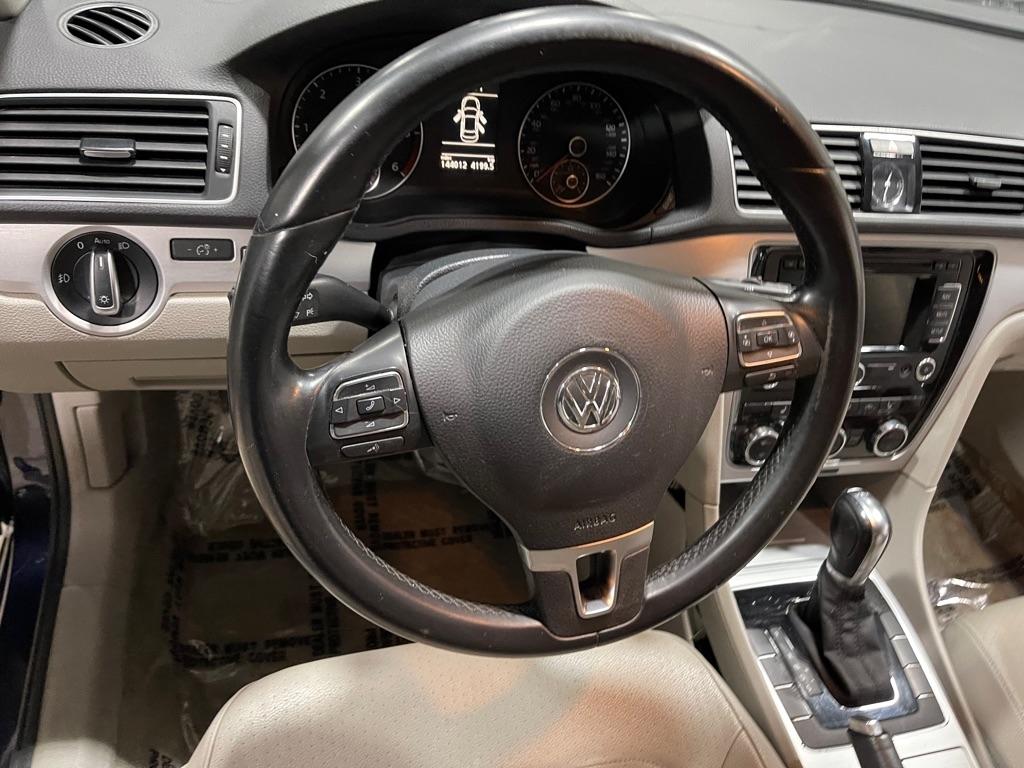 Volkswagen Passat 2.0L TDI SE2 2012