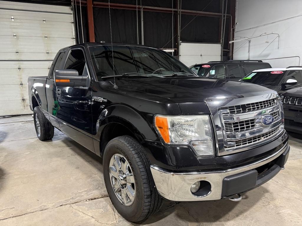 Ford F-150 XL SuperCab 8-ft. Bed 4WD 2014