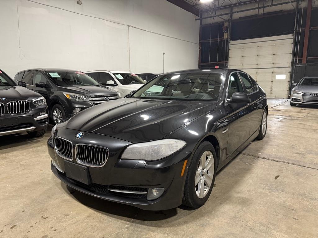BMW 5-Series 528i xDrive 2013