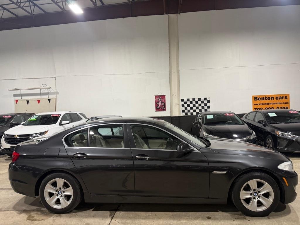 BMW 5-Series 528i xDrive 2013