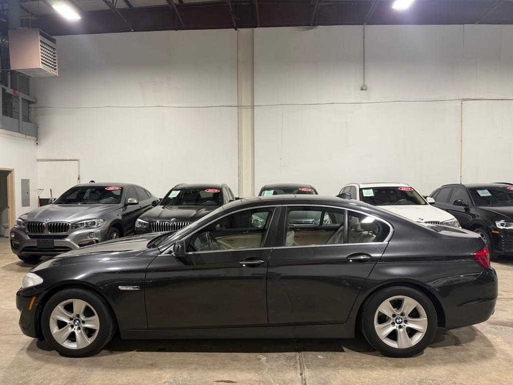 BMW 5-Series 528i xDrive 2013