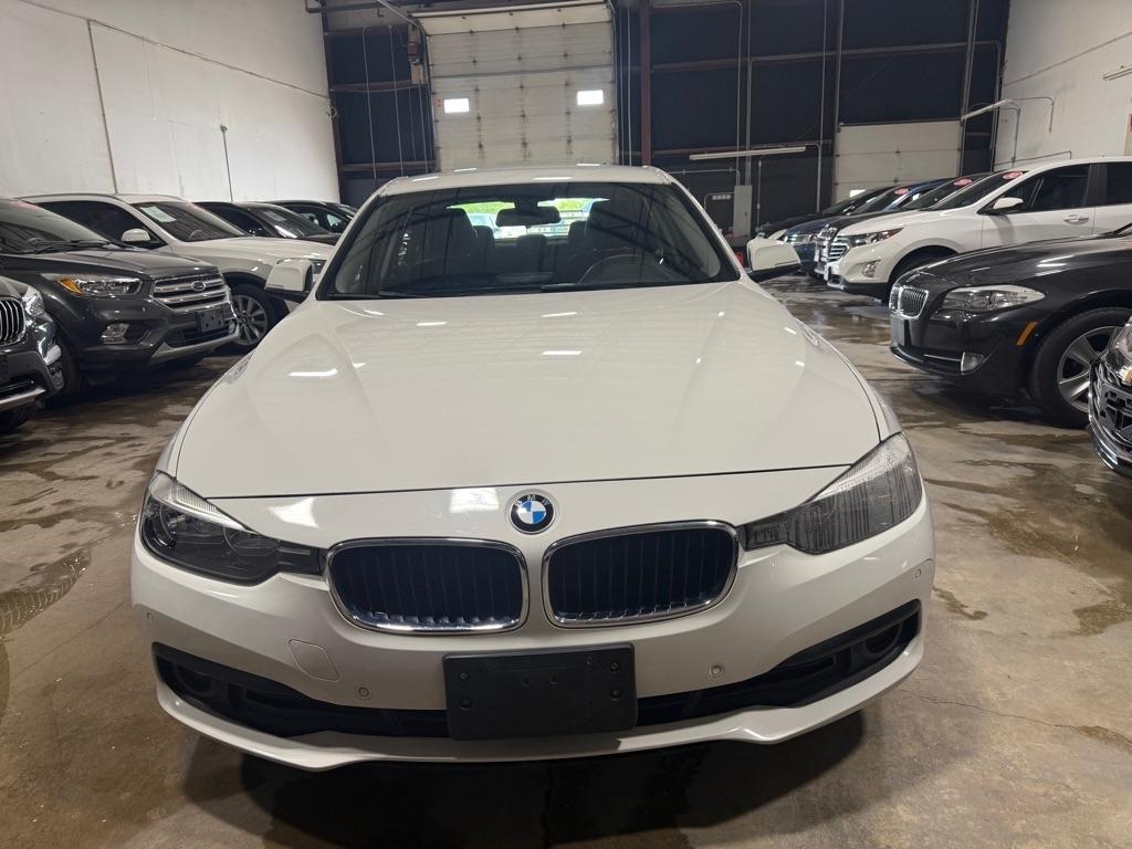 BMW 3-Series 320i Sedan 2016