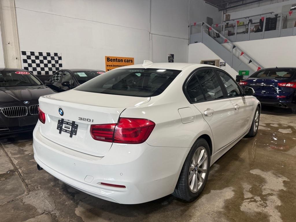 BMW 3-Series 320i Sedan 2016