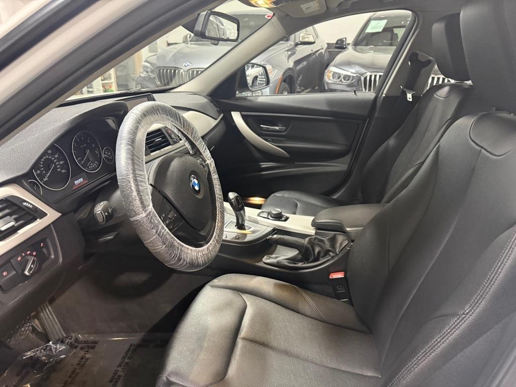 BMW 3-Series 320i Sedan 2016