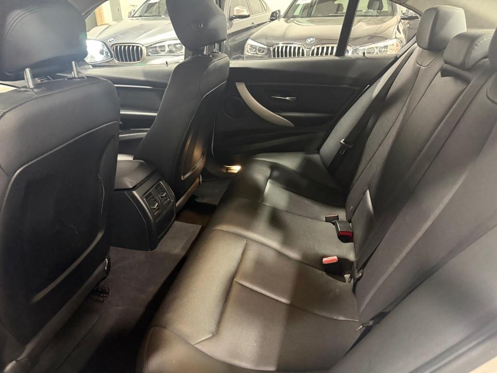 BMW 3-Series 320i Sedan 2016