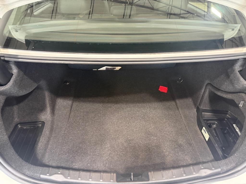 BMW 3-Series 320i Sedan 2016