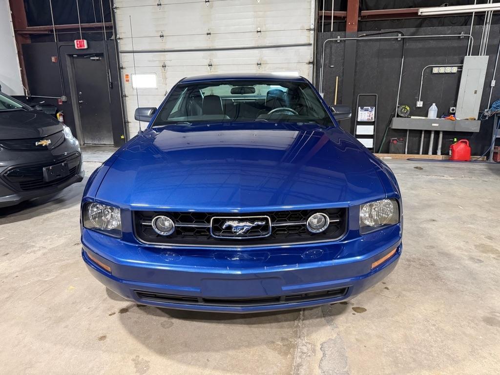 Ford Mustang V6 Standard Coupe 2006