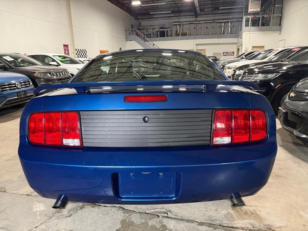 Ford Mustang V6 Standard Coupe 2006
