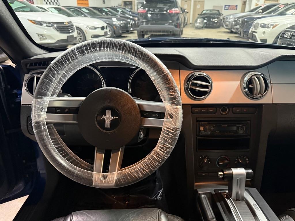 Ford Mustang V6 Standard Coupe 2006