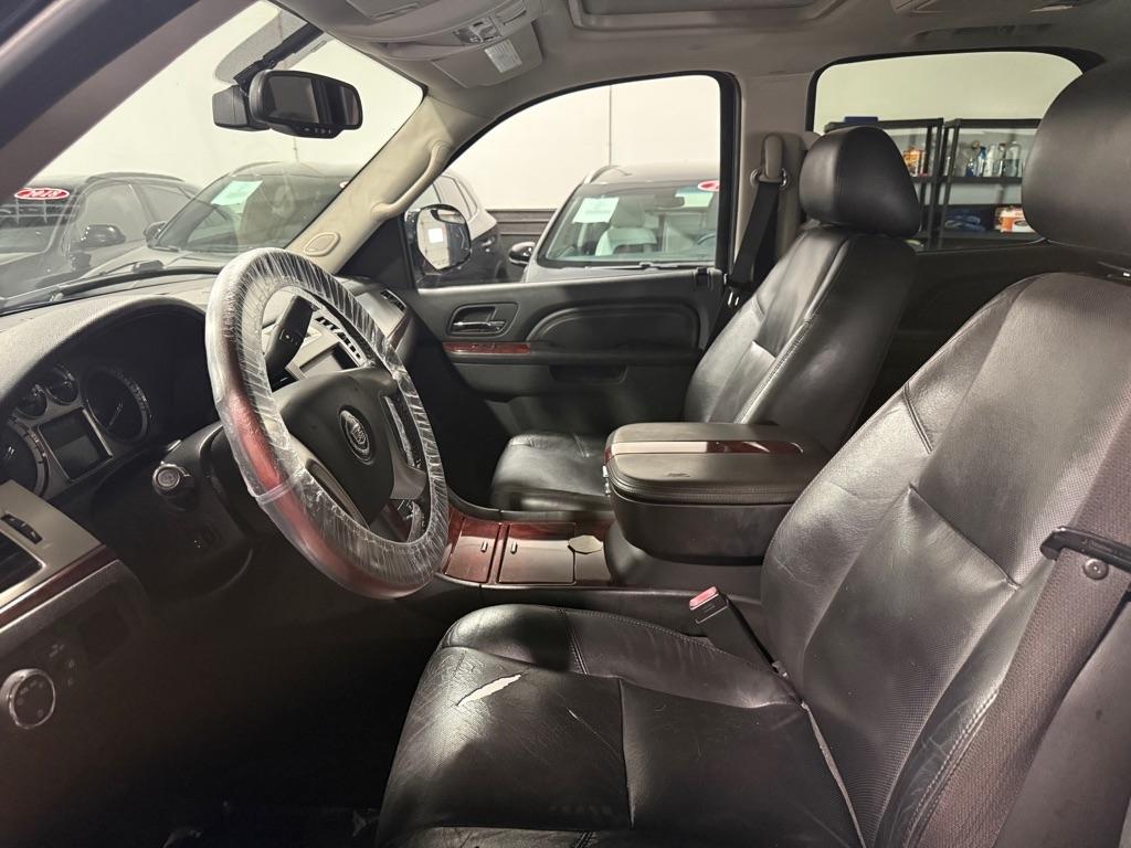 Cadillac Escalade AWD Luxury 2010