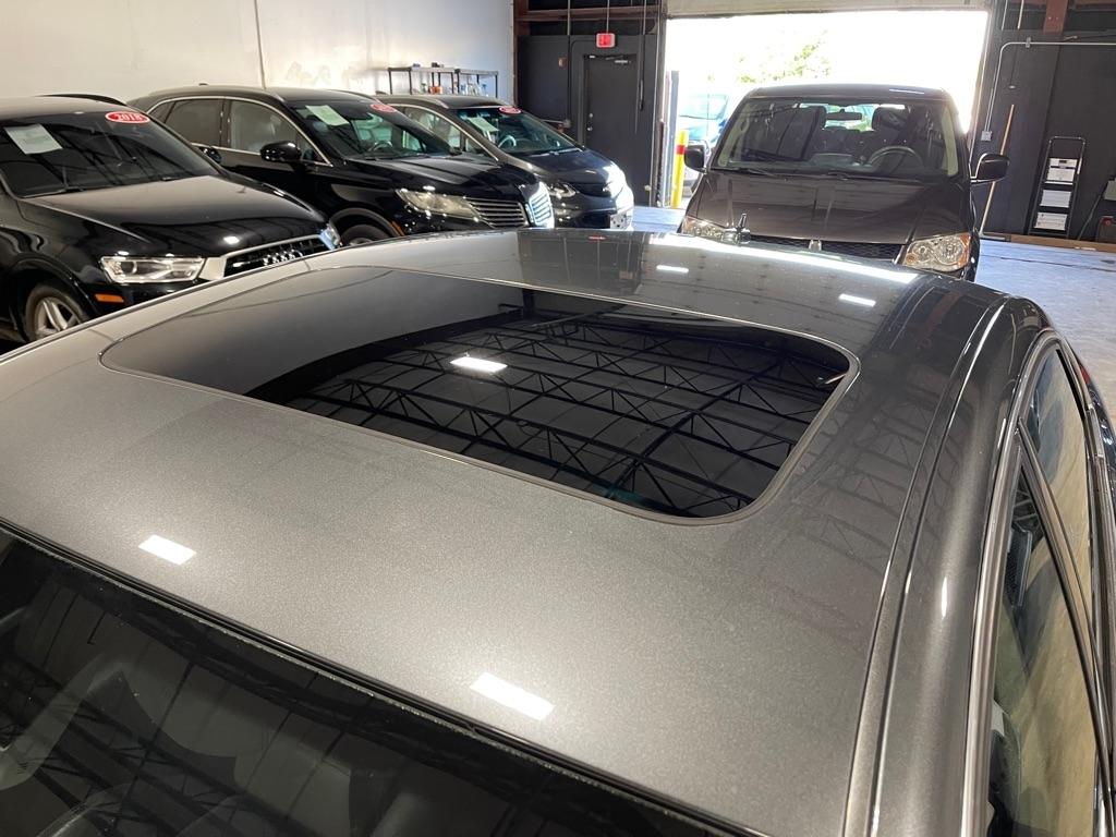 Audi S8 Sedan 2007