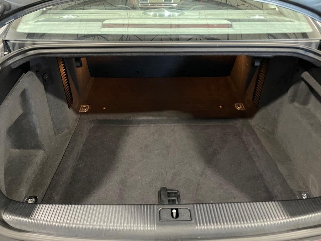 Audi S8 Sedan 2007