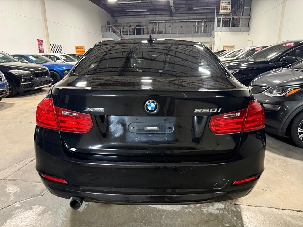 BMW 3-Series 320i xDrive 2014