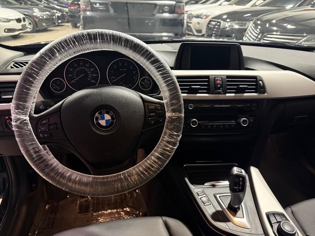 BMW 3-Series 320i xDrive 2014