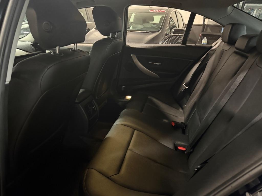 BMW 3-Series 320i xDrive 2014