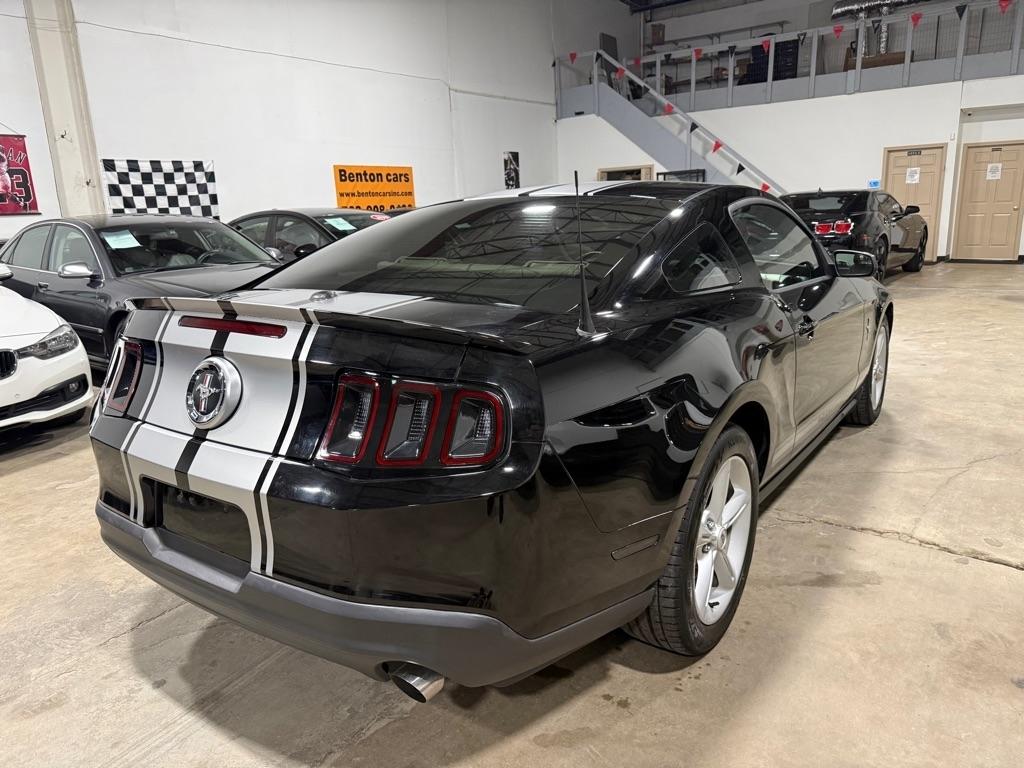 Ford Mustang V6 Coupe 2012