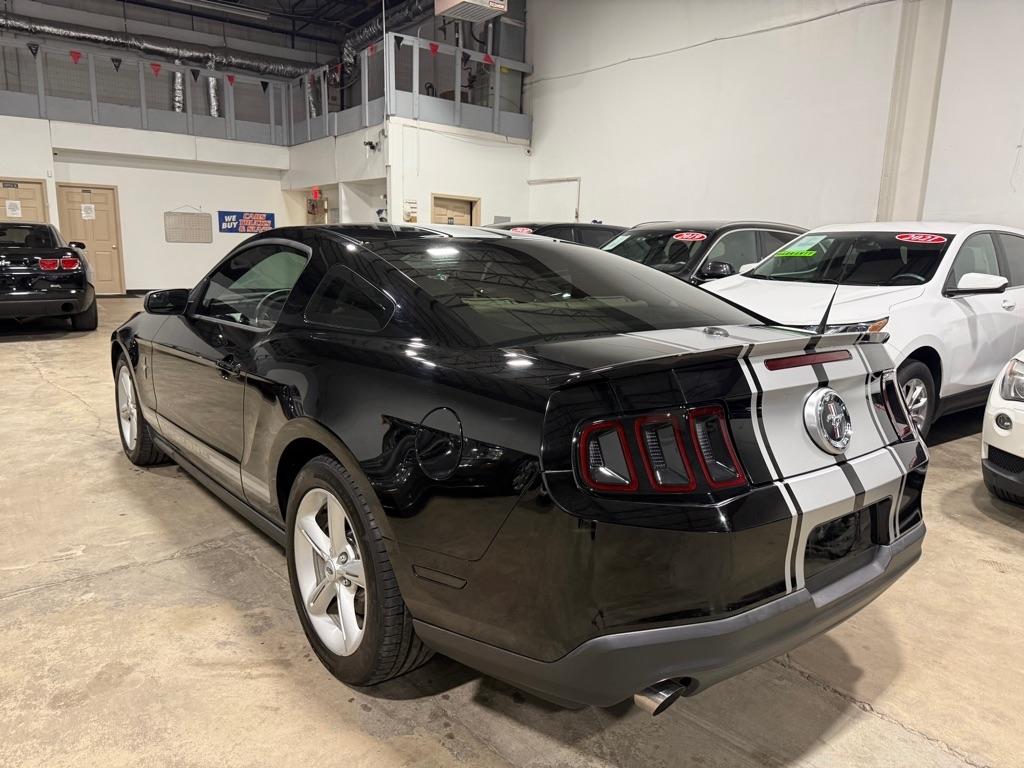 Ford Mustang V6 Coupe 2012