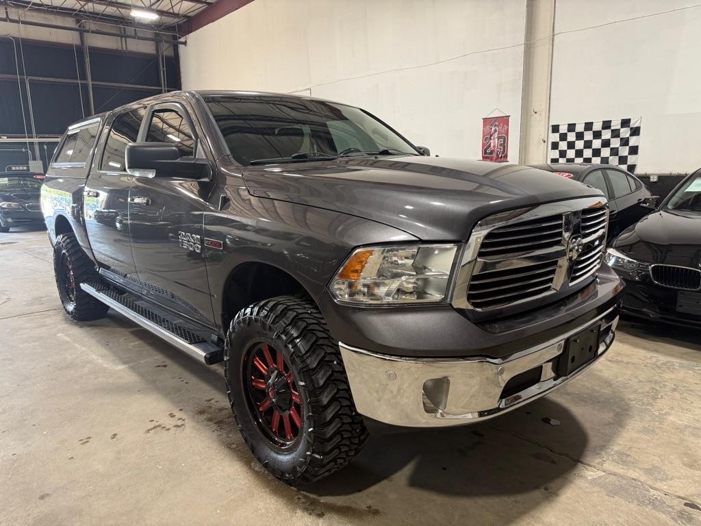 RAM 1500 SLT Crew Cab SWB 4WD 2017