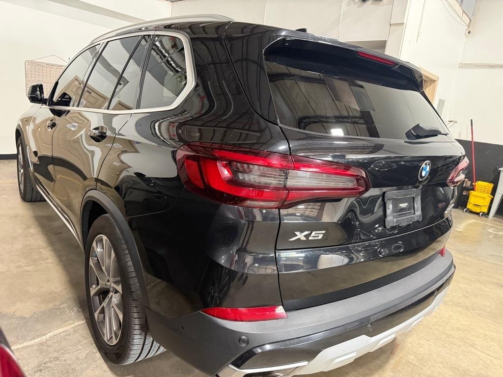 BMW X5  2021