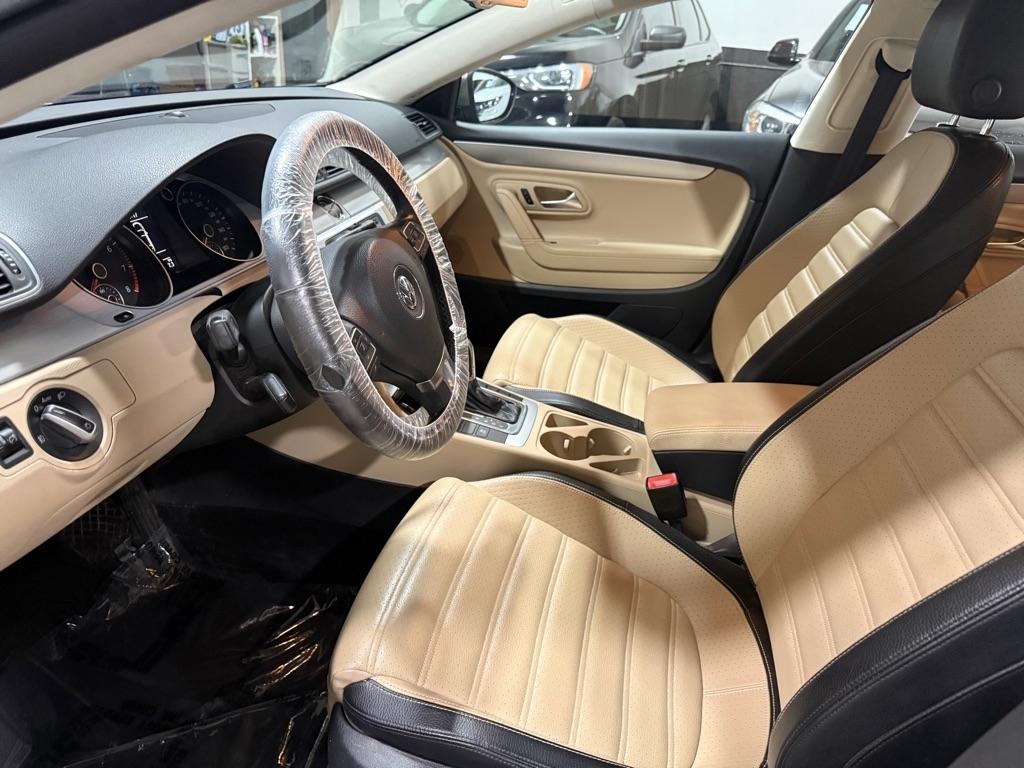 Volkswagen CC Sport w/Lighting Package 2013