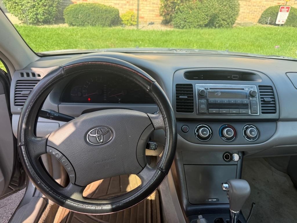 Toyota Camry Standard 2006