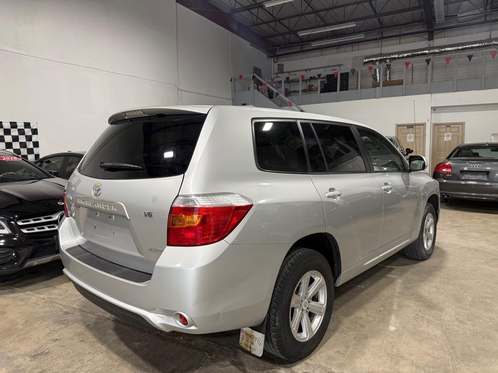 Toyota Highlander Base 4WD 2008