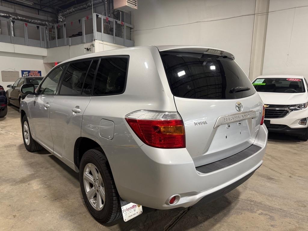 Toyota Highlander Base 4WD 2008