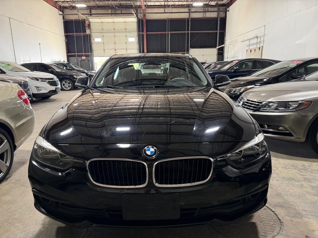 BMW 3-Series 320i xDrive Sedan 2016